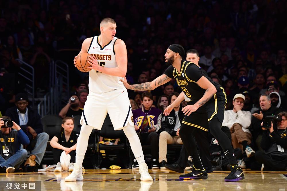 便展现了他 便展现了他